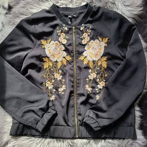 🌼Design Lab Embroidered Bomber Jacket - Medium🌼